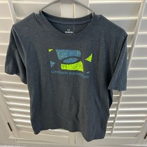 Under Armour Size YXL like new